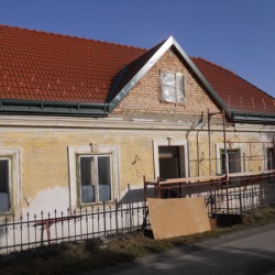 Bauernhaus Fassade vor Renovation